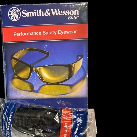 COPY - Smith & Wesson Performance Safety Eyewear - Picture 1 of 2